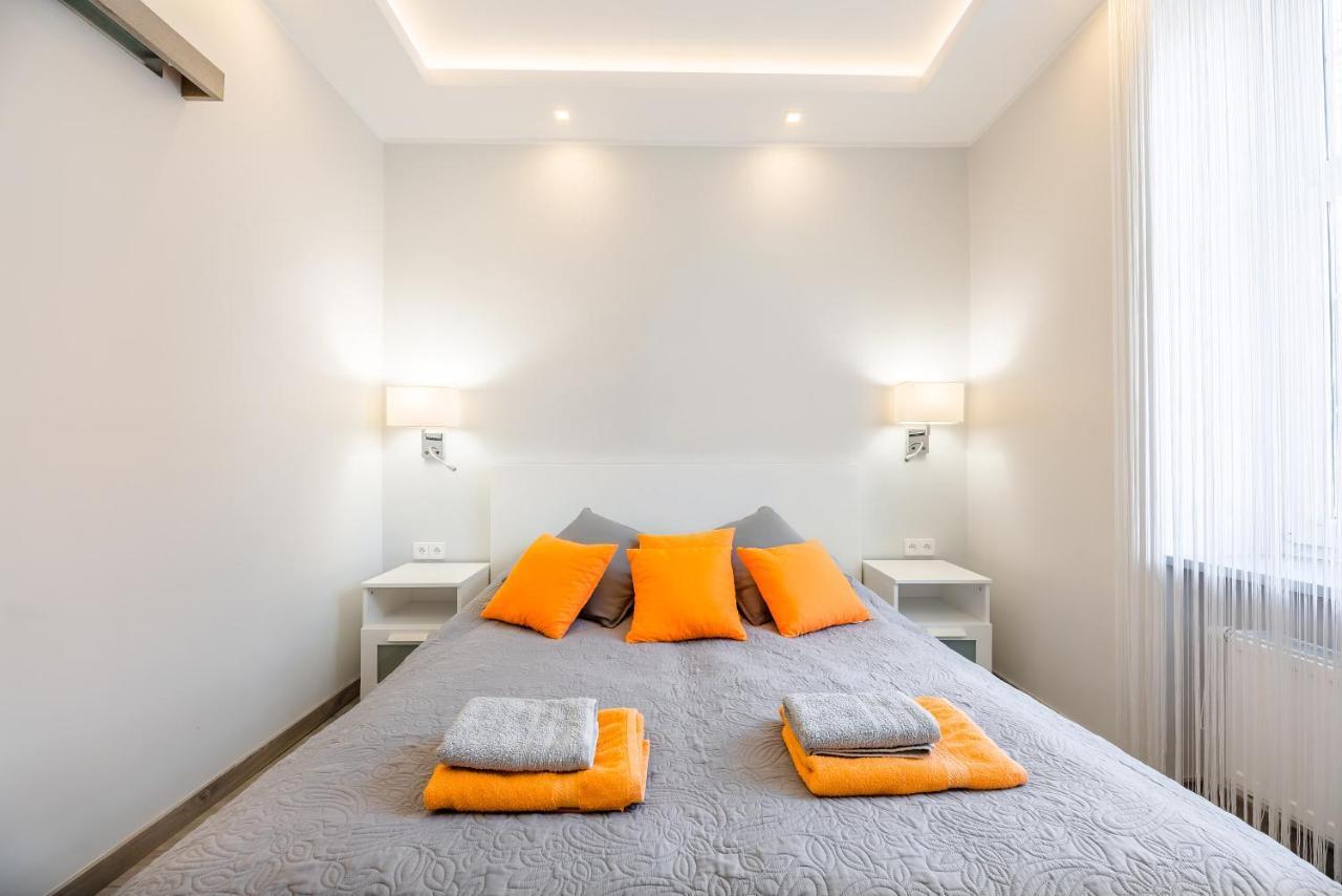 Hamlet Old Town Apartment By Triapart กดัญสก์ ภายนอก รูปภาพ