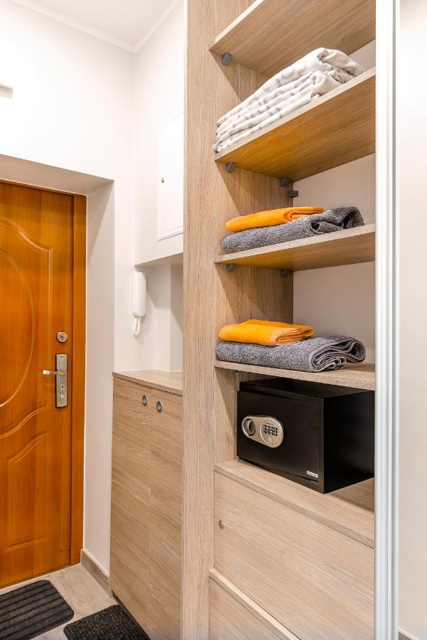 Hamlet Old Town Apartment By Triapart กดัญสก์ ภายนอก รูปภาพ